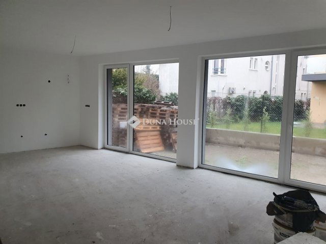 Eladó téglalakás, Budapesten, XIV. kerületben 103 M Ft, 3 szobás