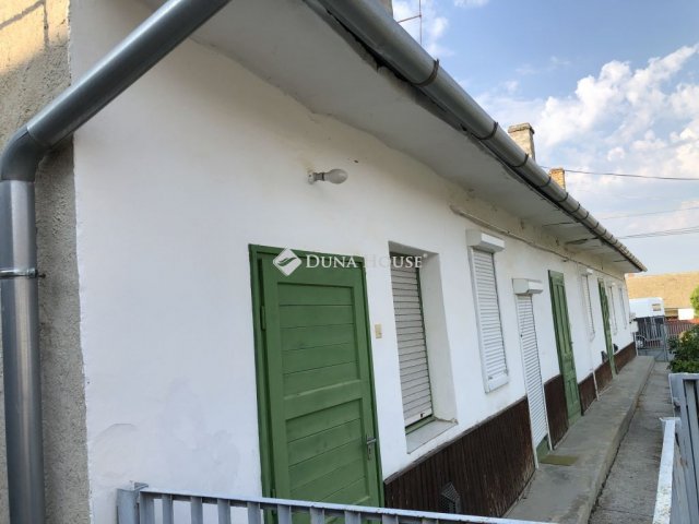 Eladó családi ház, Töttösön 17.9 M Ft, 3 szobás