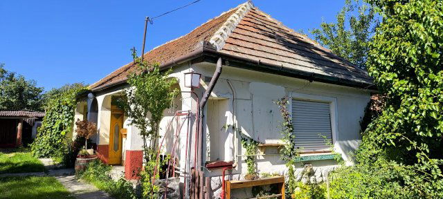 Eladó családi ház, Ongán 18.5 M Ft, 2 szobás