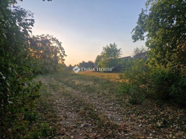 Eladó telek, Budapesten, XVIII. kerületben, Attila utcában