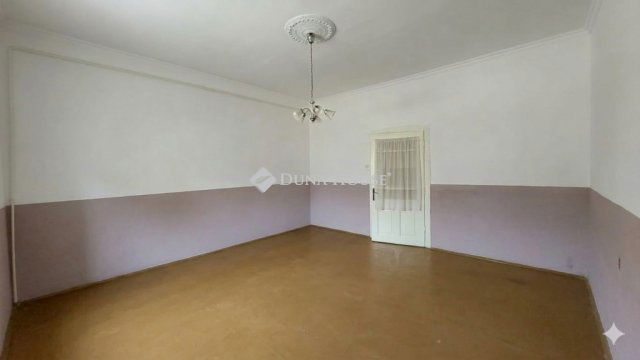 Eladó családi ház, Kiskunfélegyházán, Álmos utcában 25 M Ft