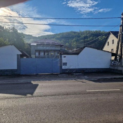 Eladó családi ház, Ózdon 48 M Ft, 5 szobás