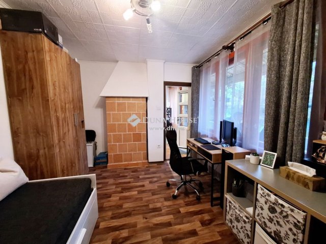 Eladó családi ház, Gödöllőn 59.9 M Ft, 3 szobás
