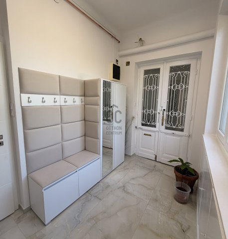 Eladó téglalakás, Budapesten, II. kerületben, Hűvösvölgyi úton