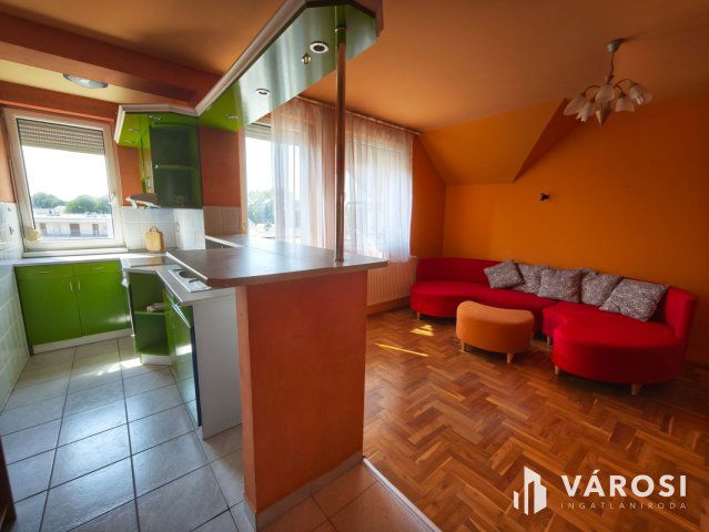 Eladó téglalakás, Debrecenben 69.9 M Ft, 5 szobás