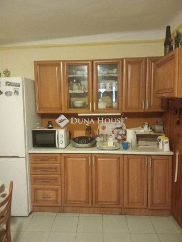 Eladó családi ház, Kecskeméten 25 M Ft, 2 szobás