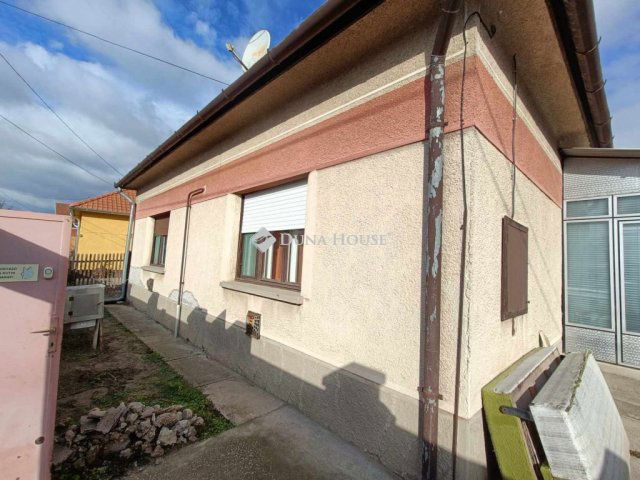 Eladó családi ház, Lakitelken 29.99 M Ft, 3 szobás