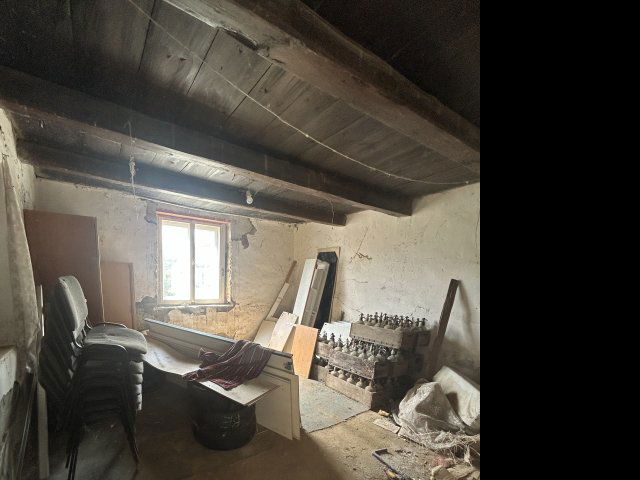 Eladó családi ház, Bakházán 6.5 M Ft, 1 szobás