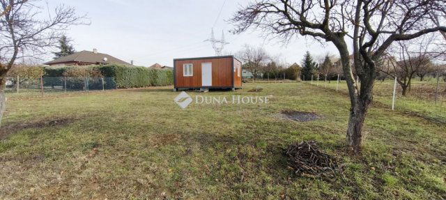 Eladó telek, Pécsett, Rezgő utcában 29 M Ft