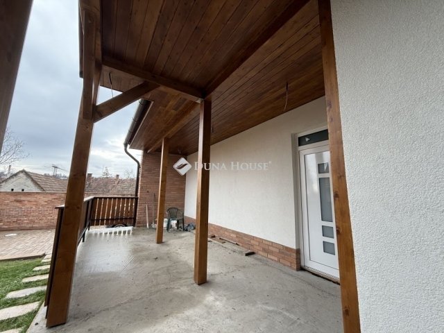 Eladó családi ház, Pomázon 146.5 M Ft, 4 szobás