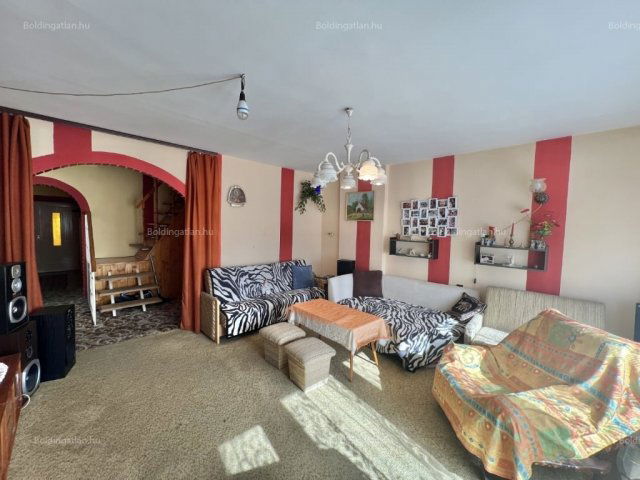 Eladó ikerház, Kaposváron 35 M Ft, 4 szobás