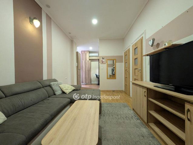 Eladó téglalakás, Budapesten, VII. kerületben 79.9 M Ft