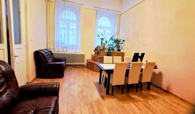 Eladó téglalakás, Budapesten, VIII. kerületben 87.1 M Ft