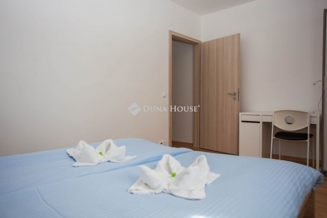 Eladó téglalakás, Budapesten, VII. kerületben 147.9 M Ft