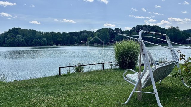 Eladó nyaraló, Környén 34.9 M Ft, 3 szobás