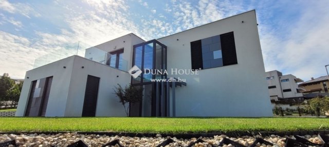 Eladó családi ház, Törökbálinton 398 M Ft, 5 szobás