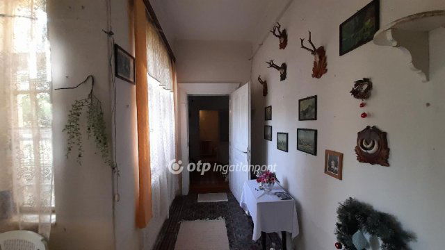 Eladó családi ház, Sajópüspökin 12.2 M Ft, 4+1 szobás