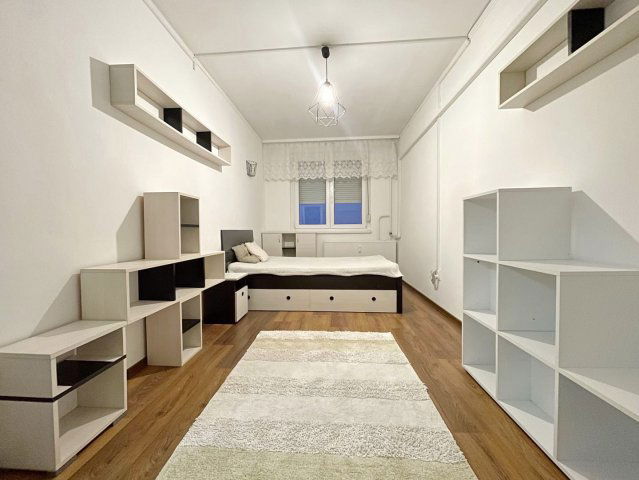 Kiadó panellakás, albérlet, Debrecenben 200 E Ft / hó, 2 szobás