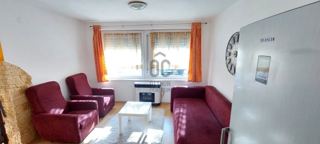 Eladó családi ház, Szigetszentmiklóson 68 M Ft, 3 szobás