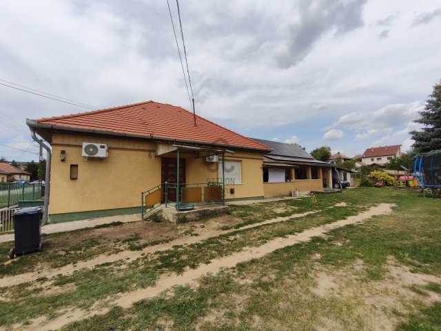 Eladó családi ház, Dányon, Petőfi utcában 68.8 M Ft, 4 szobás