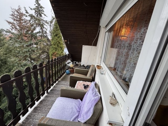 Eladó családi ház, Nagytarcsán 124.9 M Ft, 4 szobás