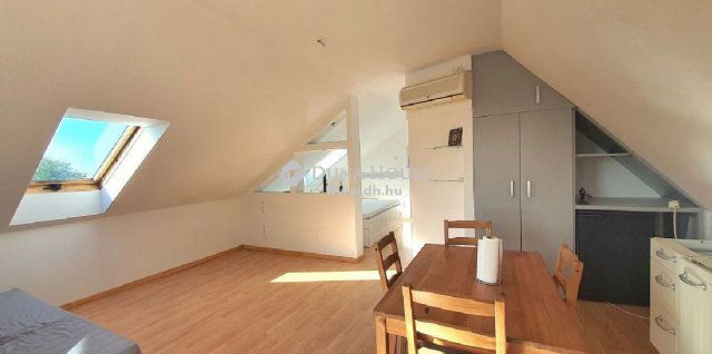 Eladó családi ház, Gyenesdiáson 128 M Ft, 5 szobás