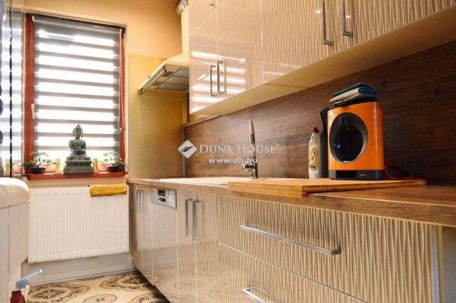 Eladó sorház, Hajdúsámsonon 65 M Ft, 4 szobás