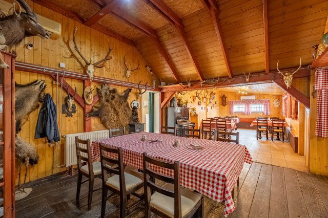 Eladó családi ház, Tatán 334.99 M Ft, 6 szobás