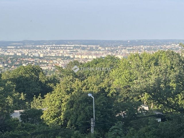 Eladó téglalakás, Budapesten, XII. kerületben 120 M Ft, 2 szobás