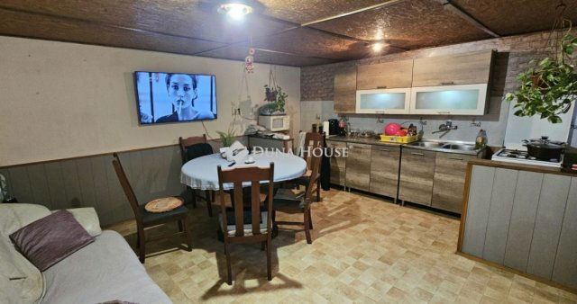 Eladó családi ház, Geresdlakon 26.99 M Ft, 3 szobás