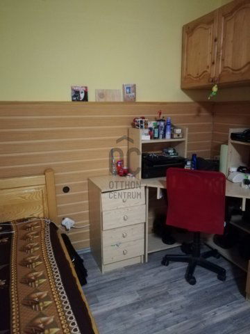 Eladó téglalakás, Budapesten, XI. kerületben, Sárbogárdi úton