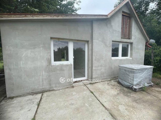 Eladó családi ház, Debrecenben 34.999 M Ft, 2 szobás