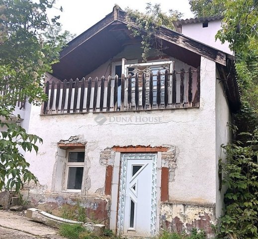 Eladó családi ház, Tokodon 4.9 M Ft, 2 szobás