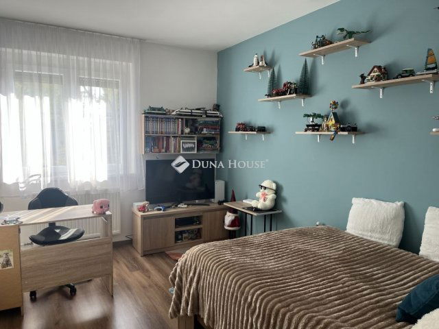 Eladó családi ház, Zalaegerszegen 89.5 M Ft, 5 szobás