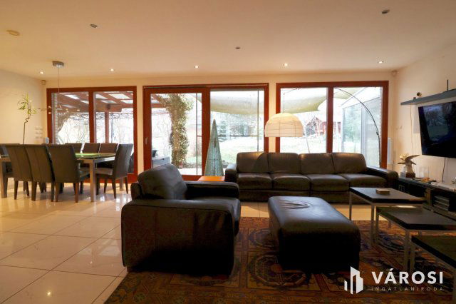 Kiadó családi ház, albérlet, Hódmezővásárhelyen, 5 szobás