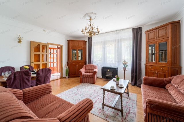 Eladó családi ház, Budapesten, XVIII. kerületben 99.9 M Ft