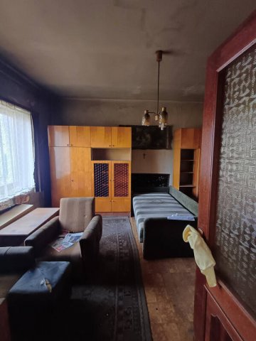 Eladó családi ház, Pilisvörösváron 32 M Ft, 2 szobás