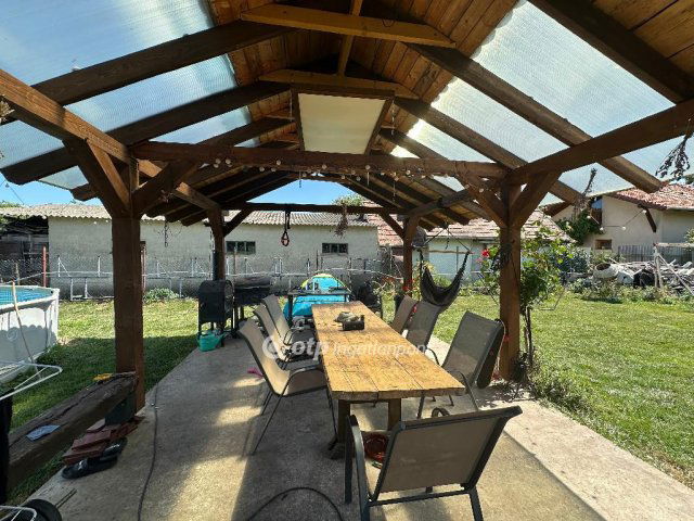 Eladó családi ház, Pusztaszabolcson 31.99 M Ft, 1+2 szobás