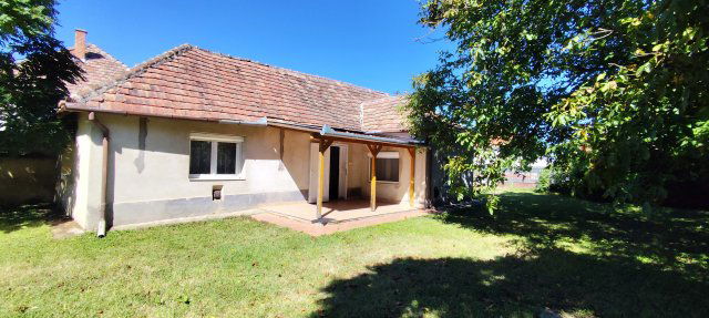 Eladó családi ház, Türjén 16.5 M Ft, 2 szobás
