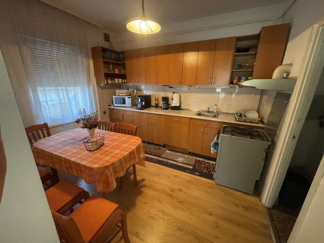 Eladó családi ház, Nagykanizsán 79.8 M Ft, 6 szobás