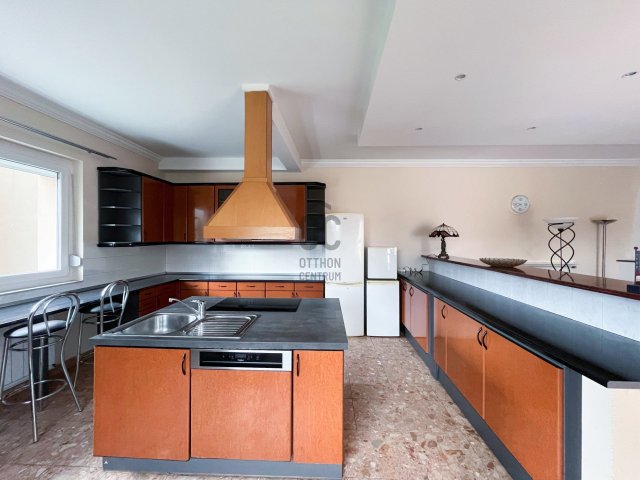 Eladó családi ház, Budapesten, XX. kerületben 195 M Ft, 5 szobás