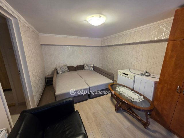 Eladó nyaraló, Hajdúszoboszlón 269 M Ft, 12 szobás