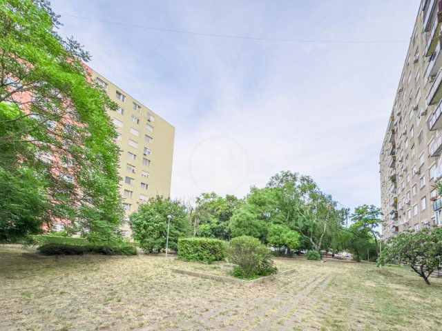 Eladó panellakás, Budapesten, XV. kerületben 64.9 M Ft