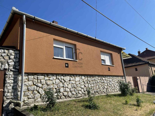 Eladó családi ház, Egerben 49 M Ft, 3 szobás