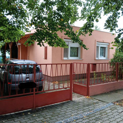 Eladó nyaraló, Hajdúszoboszlón, Hársfa utcában 42.5 M Ft