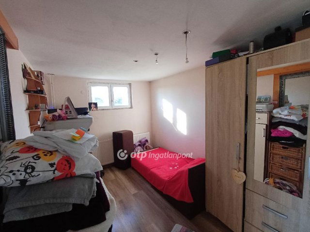 Eladó családi ház, Rácalmáson 48 M Ft, 1+1 szobás