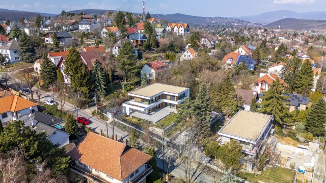 Eladó családi ház, Budapesten, II. kerületben, Rákóczi utcában