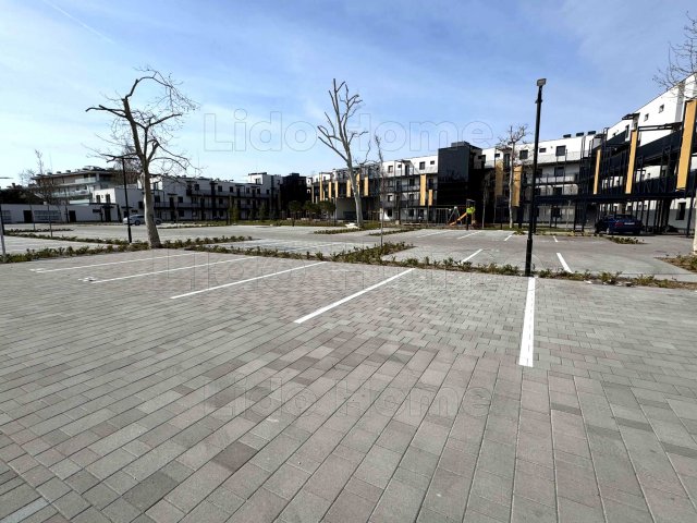 Eladó téglalakás, Balatonszemesen 132.9 M Ft, 3 szobás