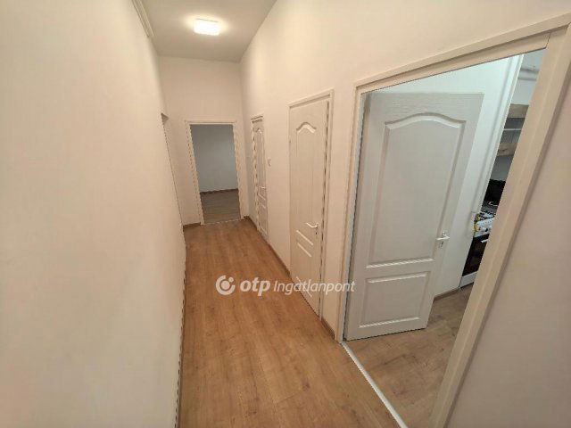 Eladó téglalakás, Debrecenben 57.9 M Ft, 2 szobás