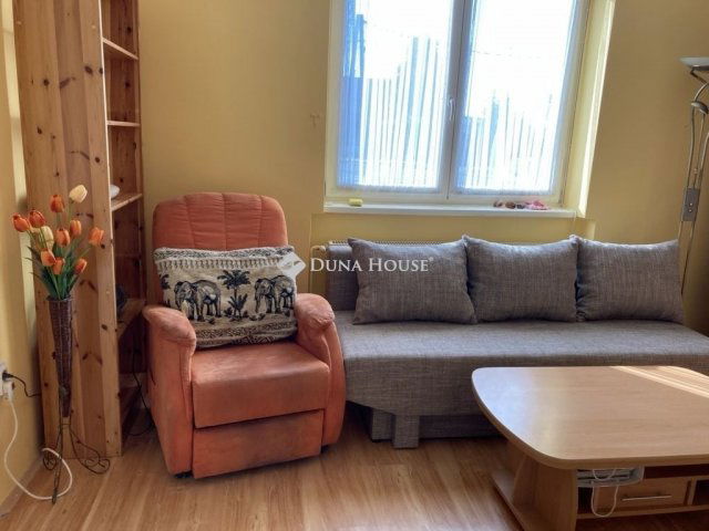 Eladó családi ház, Dombóváron 42.5 M Ft, 3 szobás